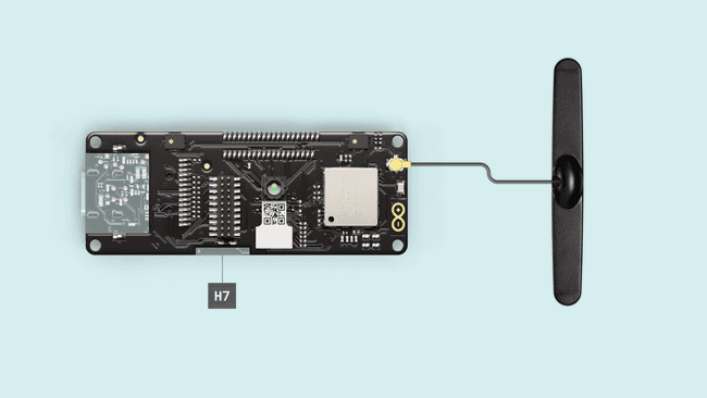 LoRa® antenna connection